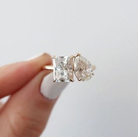 Egagement Rings, Radiant Cut Moissanite Ring, Pear Moissanite Engagement Ring, Ring Rosegold, Stone Engagement Rings, Proposal Ring, Radiant Cut, Life Time, Moissanite Ring