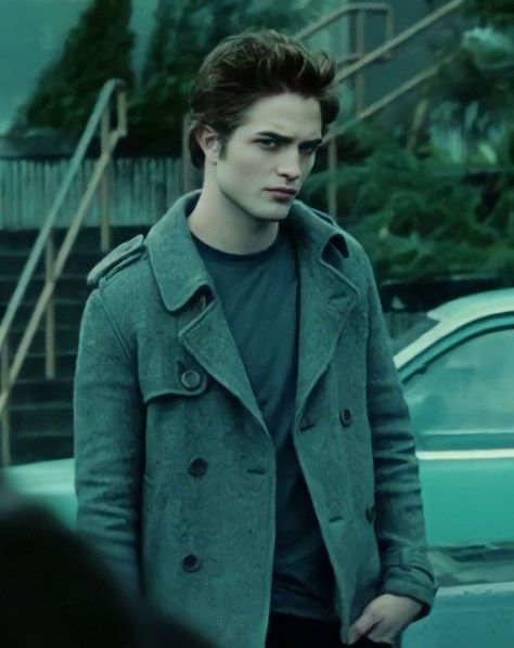 Edward Cullen Icon, Edward Cullen Robert Pattinson, Twilight Jokes, Twilight Outfits, Edward Hall, Twilight 2008, Robert Pattinson Twilight, Twilight Edward, The Cullen