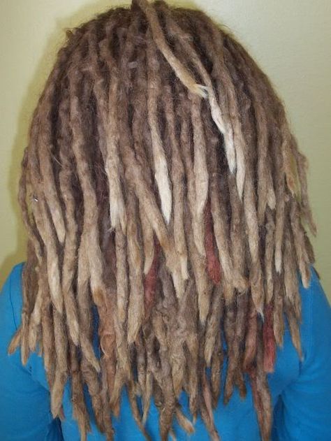 These dreads are GORGEOUS!!! I would LOVE for mine to look like this one day. Though, I think she has quite a bit more hair than I do. She has like 100+ dreads, I only have about half as many...last time I checked. Starting Dreads, White Girl Dreads, Upside Down French Braid, New Dreads, Knotty Hair, Blonde Dreads, Beautiful Dreadlocks, Cool Short Hairstyles, Dreads Styles