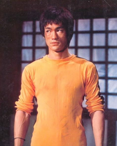 Bruce Lee Fanpage on Instagram: “#BruceLee” Bluce Lee, Bruce Lee Art, Bruce Lee Martial Arts, Kung Fu Movies, Bruce Lee Quotes, Bruce Lee Photos, Yellow Jumpsuit, Brandon Lee, Ju Jitsu