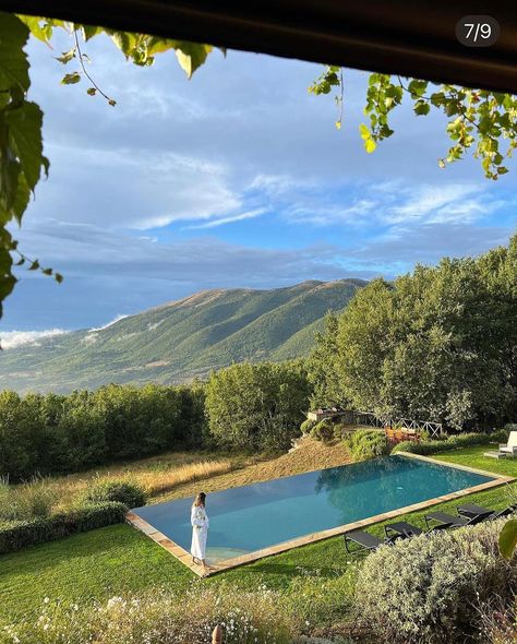 Italy Instagram, Hotel Garden, Italy House, Pool View, Luxury Travel Destinations, Umbria Italy, Umbria, Dream Home Design, 인테리어 디자인