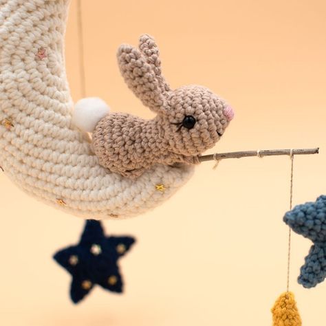 Crochet Baby Mobile Free Pattern, Crochet Crescent Moon, Moon Crochet Pattern, Crochet Crib, Moon Crochet, Crochet Patterns Baby Boy, Crochet Baby Mobiles, Shoot For The Moon, Single Crochet Decrease