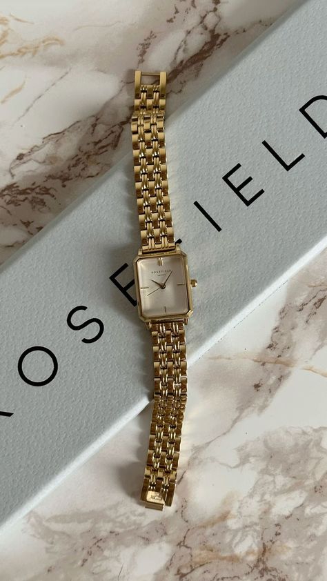 Gold Minimalist Watch, Vintage Watches Women Classy, Watch Aesthetic Vintage, Watch Women's Classy, Minimalist Accessories Jewellery, Rosefield Watch, Elegant Watches Women, Gold Vintage Watch, Pretty Watches