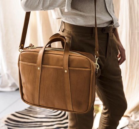 The new Woodward Briefcase from WP Standard is an understated beauty! - The Gadgeteer Bespoke Post, Work Gear, Commuter Bag, Latest Gadgets, Nice Leather, Leather Bags, Dressed Down, Full Grain Leather, Laptop Sleeves