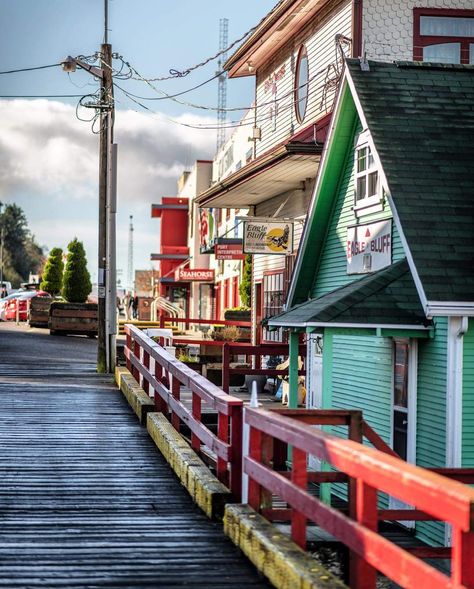 Prince Rupert - British Columbia Canada | travel, colorful y canada Prince Rupert, Haida Gwaii, Rustic Country Home, Canada Road Trip, After The Rain, Northwest Coast, British Columbia Canada, Pacific Coast, Canada Travel