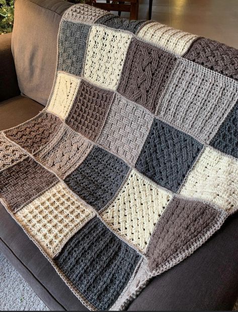 Crochet Blanket Stitch Pattern, Blanket Couch, Giant Yarn, Crochet Throw Pattern, Crochet Socks Pattern, Knitting Patterns Free Blanket, Chunky Crochet Blanket, Crochet Blanket Designs, Crochet Quilt