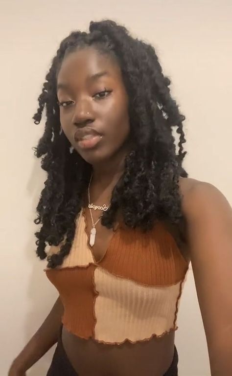 Brown Passion Twists, Goddess Passion Twists, Boho Passion Twists, Bts Hairstyle, 4c Hair Care, Pretty Dark Skin, Passion Twists, Protective Hairstyles For Natural Hair, Faux Locs Hairstyles