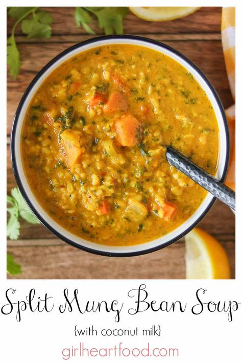 Mung Bean Soup, Soup With Coconut Milk, Curry Coconut, Bisque Soup, Coconut Milk Soup, Beans Curry, Vegan Soup Recipes, Vegan Soups, Mung Bean