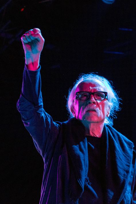 John Carpenter, Primavera 2016 Primavera Sound, Neon Retro, Kaz Brekker, Song Covers, John Carpenter, Scary Movie, Moving Pictures, Career Goals, Retro Futurism