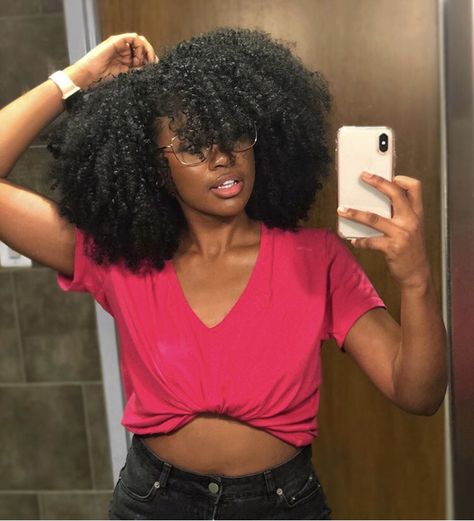 Defined Curls Natural Hair, Type 4 Hair, Pelo Afro, Beautiful Natural Hair, Natural Curls Hairstyles, Black Hair Care, Afro Hair, Natural Hair Inspiration, Natural Hair Tips