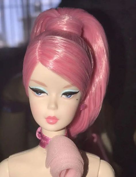 #50s op Tumblr Barbie Pink Hair, Barbie Instagram, Barbie Collector Dolls, Barbie Makeup, Silkstone Barbie, Beautiful Barbie Dolls, Hair Reference, Vintage Barbie Dolls, Pretty Dolls