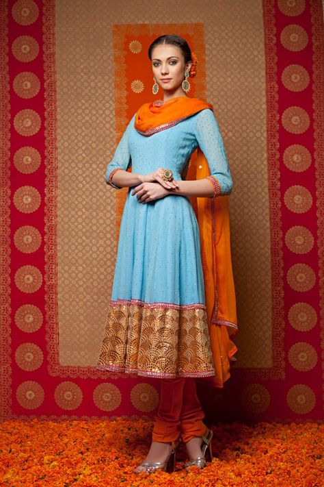 Indian by Manish Arora Orange Contrast Colors, Orange Colour Combinations, Suit Women Indian, Indian Salwar, Punjabi Fashion, Manish Arora, Comfy Wear, Salwar Kamiz, Designer Anarkali