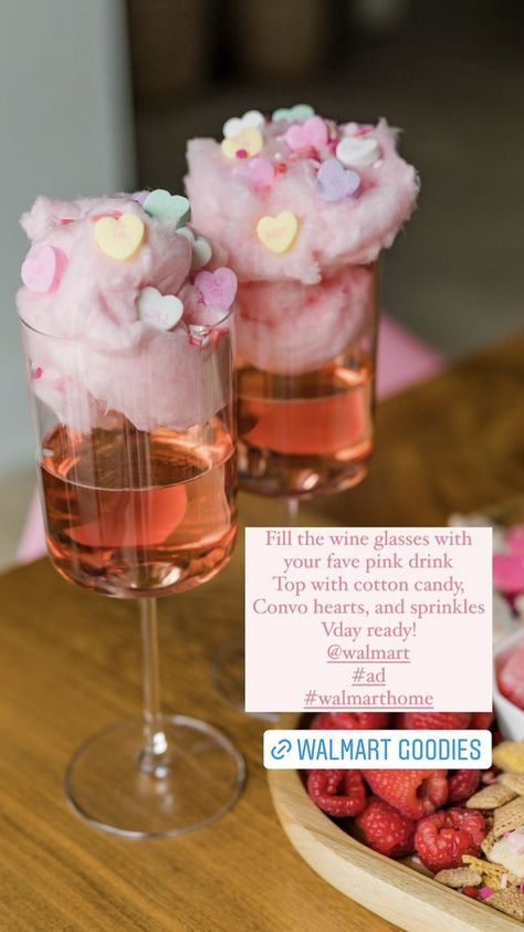 Valentines Drinks Alcoholic, Valentines Theme Party, Cotton Candy Drinks, Valentines Tea Party, Valentines Party Food, Valentine Drinks, Galentines Day Ideas, Valentine Tea, Valentines Party Decor