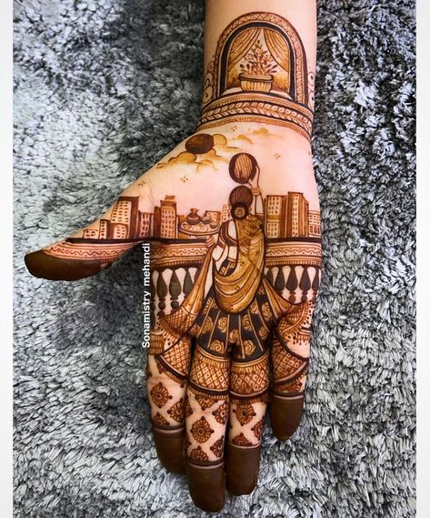 Mehendi Pics, Karwachauth Mehndi, Karva Chauth Mehndi Designs, Round Mehndi Design, Peacock Mehndi Designs, Karma Tattoo, Palm Mehndi Design, Karva Chauth, Karwa Chauth