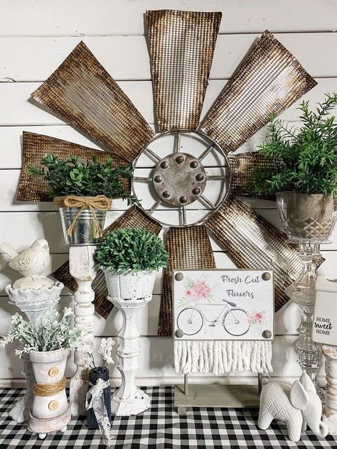 Diy Farmhouse Ideas, Farmhouse Crafts, Diy Xmas Gifts, Dollar Tree Decor, Pallet Wall, Cookie Tins, Dollar Tree Diy Crafts, Tv Unit Design, Diy Farmhouse Decor