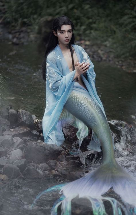 Hanfu Fashion, Mermaid Gifs, Chinese Cosplay, Ancient Egypt Fashion, Mermaid Pose, Mermaid Photography, Mermaid Man, Mermaid Images, Mermaid Illustration