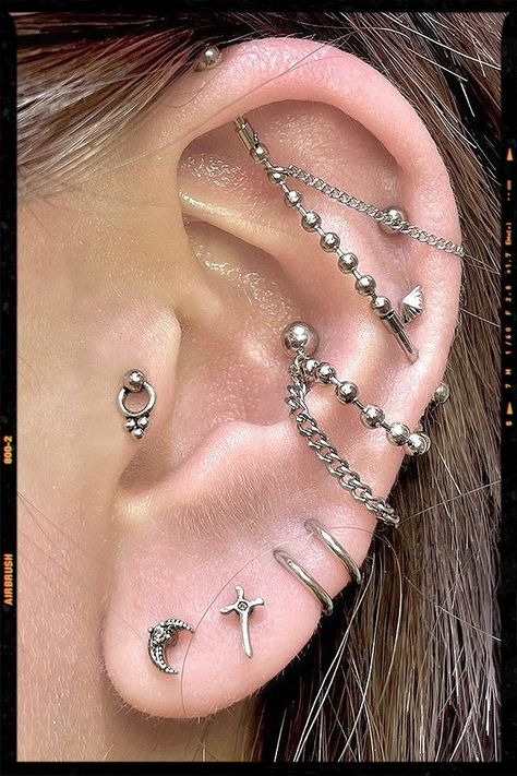 Industrial Piercing Idea Ear Gauges Sizes Chart, Industrial And Helix Piercing, Industrial Piercing Aesthetic, Piercing Stacks, Aesthetic Piercing, Piercing Aesthetic, Ear Gauge Sizes, Constellation Piercings, Piercing Industrial