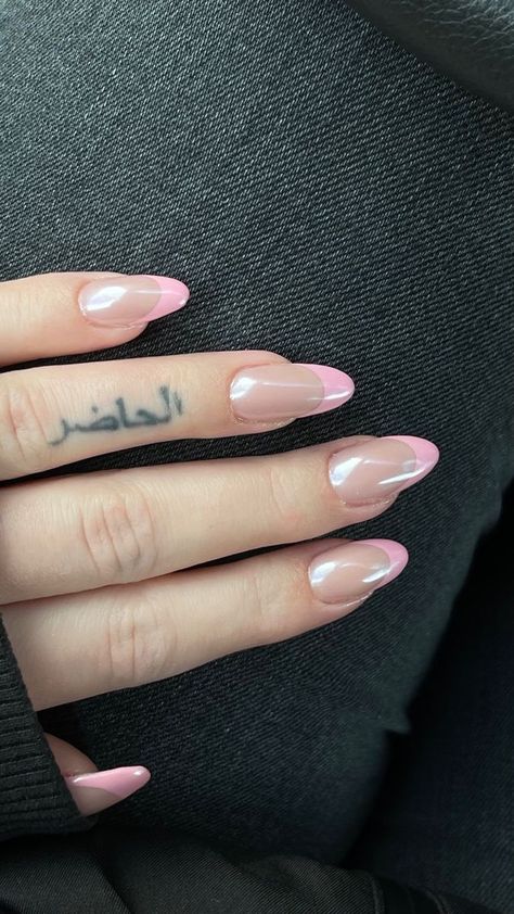 Pink French Pearl Nails, Baby Pink Chrome Nails French Tip, Pink French Tip Nails With Chrome, Pink French Tip With Chrome, Chrome Pink French Tip Nails, Pink French Chrome Nails, Pink Chrome French Tip, Pink Chrome French Tip Nails, Sparkly Dress Outfit