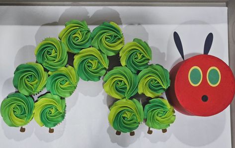 The Very Hungry Caterpillar smash cake and cupcakes 🥹🫶 Hungry Caterpillar Desserts, Hungry Caterpillar Smash Cake, Smash Cake And Cupcakes, Hungry Caterpillar Cupcakes, Very Hungry Caterpillar Birthday Party, Hungry Caterpillar Cake, Caterpillar Cake, Caterpillar Party, Hungry Caterpillar Party