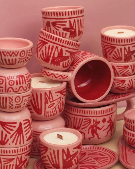 Painted Espresso Cups, Pottery Small Plates, Colorful Pottery Painting, Ceramic Cups Painting, Red Clay Ceramics, Folk Art Pottery, Colored Slip Pottery, Colors That Go With Red, Ceramic Bowls Painting Ideas