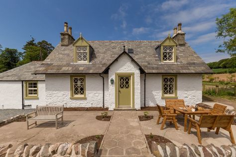 Home Farm Cottage – a charming 3-bed cottage in south west Scotland Scottish Cottage, Scottish Cottages, Cottage Farmhouse Decor, Scottish Homes, Pretty Cottage, Home Farm, Cottage Exterior, Luxury Cottage, Farm Cottage