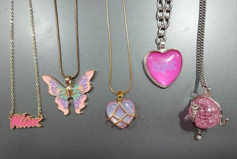 Winx Club Jewelry, Accessoires Barbie, Barbie Fairytopia, Barbie Jewelry, Bff Jewelry, Barbie Aesthetic, Barbie Core, Tanah Liat, Barbie Princess