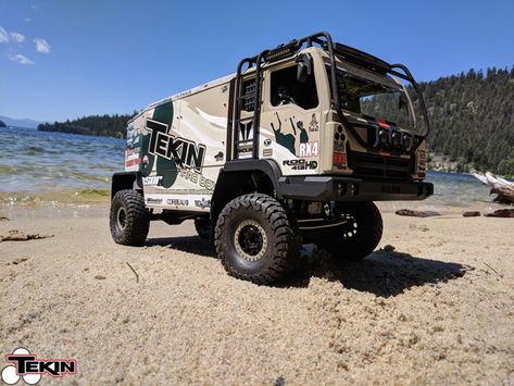 Rally Truck, Paris Dakar Rally, Off Road Camping, Dakar Rally, Tent Set Up, Tent Campers, Paris Dakar, Expedition Truck, 4x4 Van