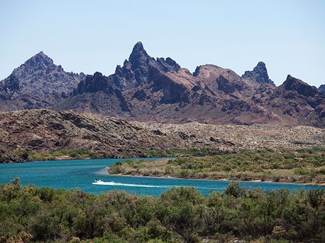 Route 66 Road Trip Needles California, Alpine Loop, Route 66 Road Trip, Cheap Flight, Us Road Trip, American Road Trip, Awesome Places, Colorado River, Vacation Photos