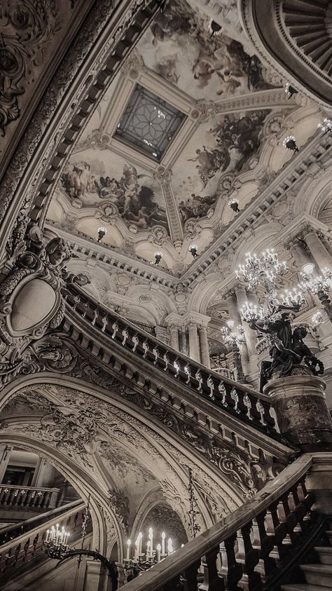 بيوت ملكية, Era Victoria, Castle Aesthetic, Royal Aesthetic, Shotting Photo, Baroque Architecture, Gothic Aesthetic, Dark Academia Aesthetic, Architecture Old