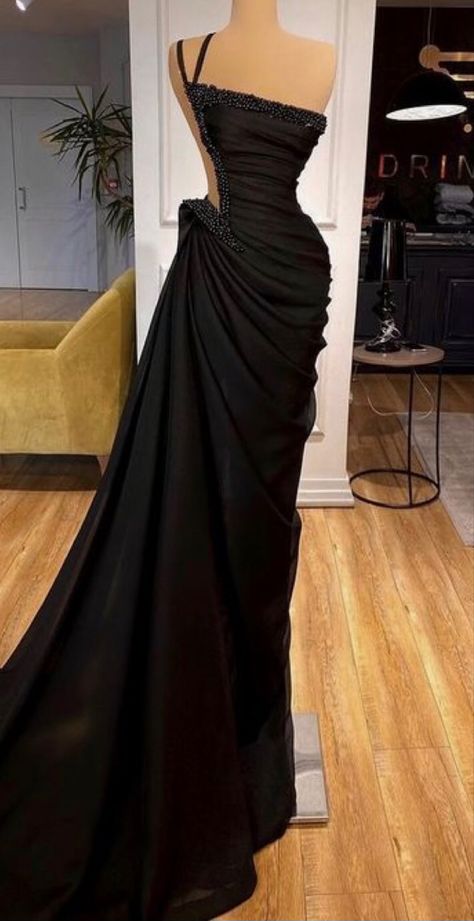 Luxury Sleek Black Dress, Luxury Black Fitted Victorian Dress, Gilded Glamour Dress Black, Luxury Black Vintage Corset Dress, Valdrin Sahiti Black Dress, Expensive Dresses, Prom Inspiration, Met Gala Dresses, Senior Prom Dresses