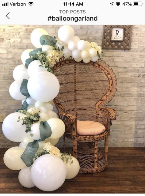 Peacock Chair Balloon Garland, Baby Shower Mom Chair, Peacock Chair Decor, Balloon Board, Balloon Inspiration, Bridal Shower Inspo, Shower Table, Baby Shower Cakes For Boys, Peacock Chair