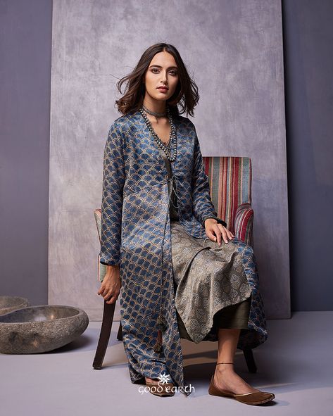 Gajji silk with an Ajrak handblock print #GoodEarthSustain Kamiz Pattern, Silk Dress Outfit Classy, Silk Dresses Outfit, Punjabi Dresses, Silk Kurti Designs, Contemporary Clothes, Winter Suits, Pakistani Wedding Outfits, Punjabi Dress