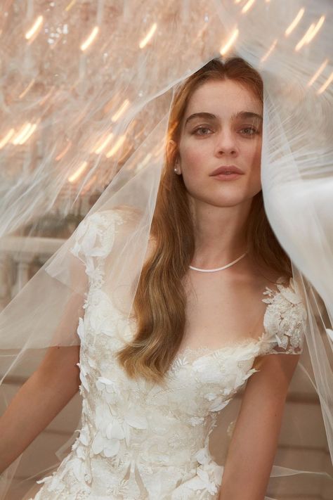 Elie Saab Bridal Spring 2019 collection, runway looks, beauty, models, and reviews. Saab Wedding Dress, Elie Saab Wedding, Bridal Hoodies, Elie Saab Wedding Dress, Elie Saab Bridal, Elie Saab Spring, Bridal Fashion Week, New Wedding Dresses, Ely