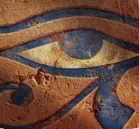 The Eye of Horus and Our Brain Hieroglyphics Tattoo, Ancient Egypt Aesthetic, Egyptian Aesthetic, Starověký Egypt, Ancient Egyptian Deities, Egypt Aesthetic, Egiptul Antic, Egyptian Eye, Ancient Egyptian Symbols