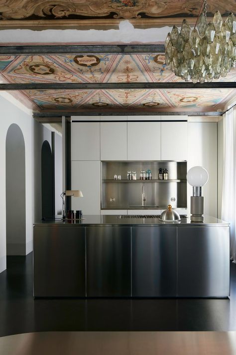 Stainless steel kitchens are having a moment - Vogue Australia Milan Apartment, Kitchen Confidential, Est Living, Vogue Living, Vogue Australia, Stainless Steel Kitchen, Amazing Bathrooms, Interior Design Kitchen, 인테리어 디자인