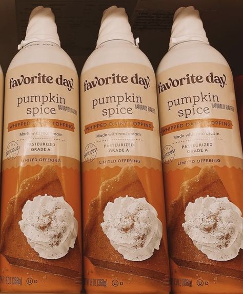 Fall Whipped Cream, Cream Cheese Aesthetic, Pumpkin Spice Whipped Cream, Pumpkin Spice Astethic, Marshmallow Whipped Cream, Pumpkin Spice Nicecream, Pumpkin Spice Coffee Aesthetic, Cheese Aesthetic, Pumpkin Spice Cream Cheese