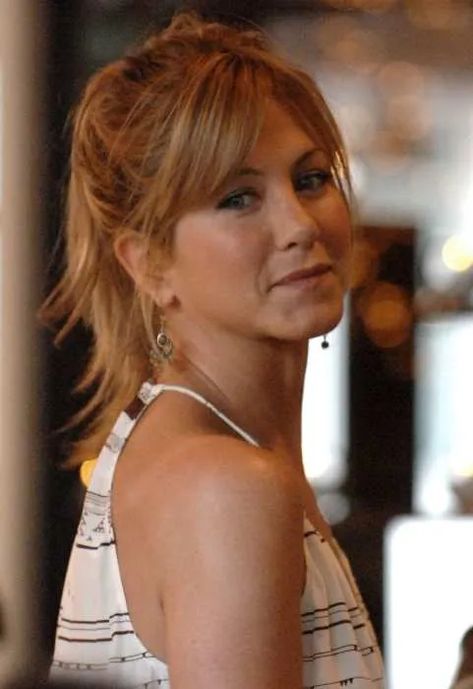 Jennifer Aniston Movies, Aniston Jennifer, Jeniffer Aniston, Marley And Me, Jennifer Aniston Hair, Jennifer Aniston Style, Jennifer Aniston Hot, Evening Fashion, Jenifer Aniston