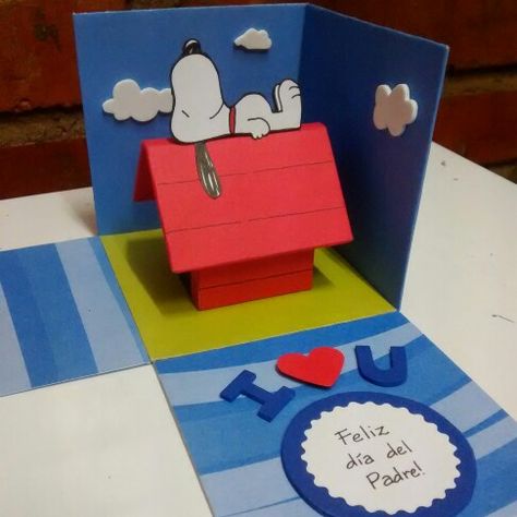 Diy Snoopy Gifts, Snoopy Diy, Snoopy Crafts, Snoopy Gifts, Snoopy Party, Snoopy Birthday, Pop Up Box Cards, Diy Letters, Exploding Boxes