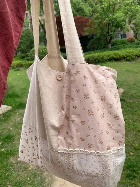 45329489985757 Patchwork Tote Bags, Aesthetic Bags, Fashion Y2k, Tote Bags Sewing, Diy Tote Bag, Handbags Fashion, Color Flower, Bags Aesthetic, Underarm Bag