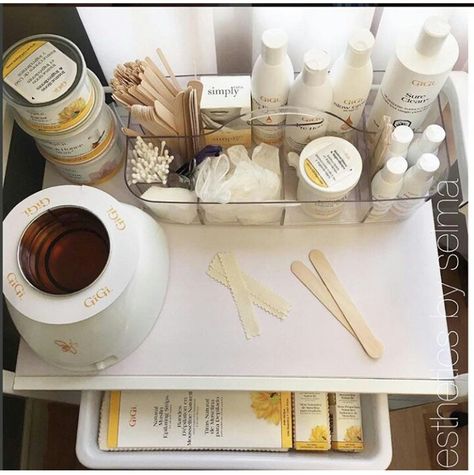 Lash And Wax Room Ideas, Wax Station Ideas At Home, Depilation Room, Pedicure Tray Setup, Eyebrow Waxing Station Ideas, Wax Room Organization, Spa Stations Ideas, Facial Room Organization, Wax Pot Aesthetic