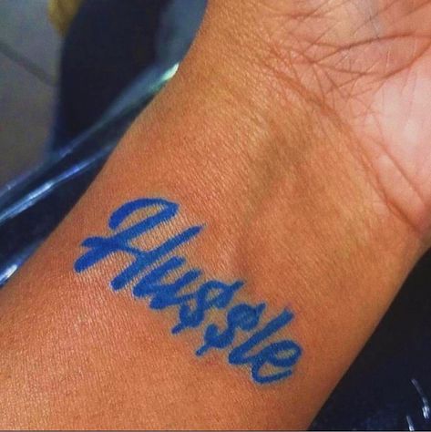 Nipsey Hussle Tatto Cute Finger Tattoos, Cute Hand Tattoos, Pretty Hand Tattoos, Black Girls With Tattoos, Small Girl Tattoos, Hand Tattoos For Women, Dope Tattoos For Women, Red Tattoos, Tattoo Ideas Female