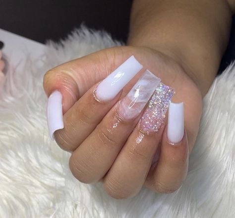 Nail Designs 2023 Black Women, Coffin Shape Nails White, Short Acrylic White Nails, Pretty Acrylic Nails Popular, Acrylic Nails Black Women, Milky White Nails Acrylic Design, Medium Tapered Square Nails, Mail Ideas Acrylic, Long Acrylic Nail Designs