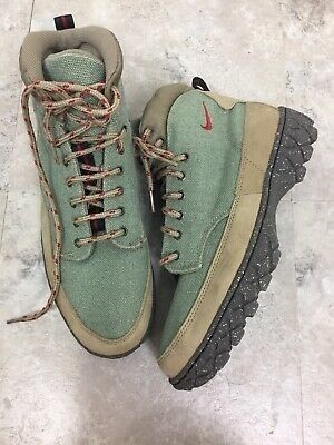 Cool Winter Shoes, Vintage Hiking Shoes, Nike Hiking Boots, Men’s Hiking Boots, Nike Hiking Shoes, Gorpcore Boots, Cute Hiking Shoes, Green Hiking Boots, Cute Hiking Boots