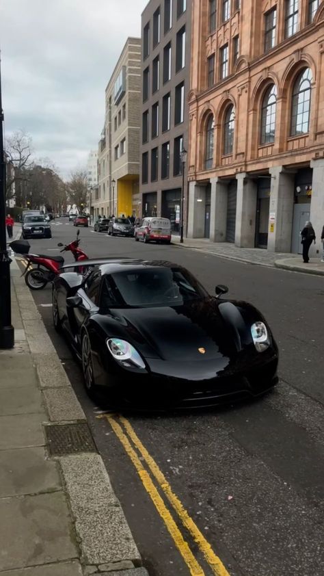 😍😍 Porches 918 Spyder, Porche 918 Spider, Porsche Spider, Porsche Spyder, Porsche 918 Spyder, New Luxury Cars, Porsche Sports Car, Luxurious Cars, Behind Closed Doors