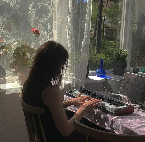 My Love Photo, A Keyboard, Tove Jansson, 사진 촬영 포즈, Music Aesthetic, If I Stay, Pretty Pictures, Dream Life, Aesthetic Pictures