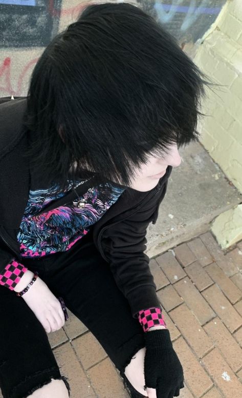 Emo scene myspace boy scenemo scemo Emo Collage Wallpaper, Evan Bloodlust, Emo 2016, Emo Boy 2000s, Tumblr Emo, Early 2000s Emo, Scene Boy, Emo Scene Outfits, Scene Guys