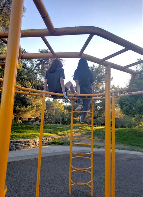 Bes Frends, Playground Astethic, Aesthetic Playground Pictures, Park Pictures With Friends, Park Playground Aesthetic, Play Ground Aesthetic, Playground Pics, Playground With Friends, Playground Photo Shoot