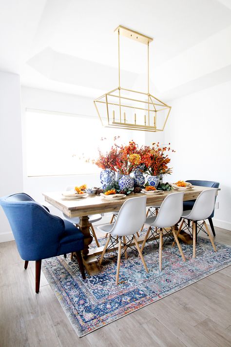 Blue and Orange Thanksgiving Tablescape - Classy Clutter Inexpensive Area Rugs, Thanksgiving Table Centerpieces, Inexpensive Rugs, Thanksgiving Tablescape, Dining Room Blue, Gallery Wall Inspiration, Living Room Green, Inspiration Wall, Dining Room Design