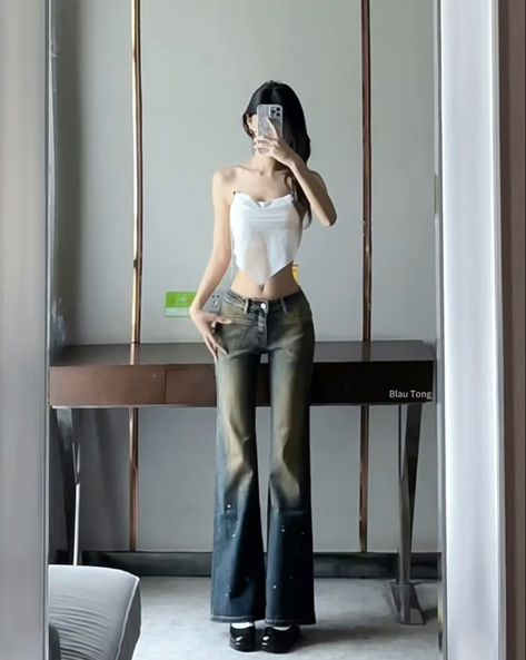 Hourglass Body Shape Aesthetic Korean, Korean Bodyclaim, Ulzzang Girl Body, Body Goals Hourglass Outfits Kpop, Flat Belly Aesthetic Korean, Uzzlang Girl Body, Girly Outfits, Korean Girl, Daily Outfits