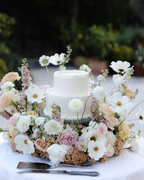 All Posts • Instagram Wedding Cake With Floral Ring, Flower Entrance Decoration, Cake Table With Flowers, Flower Cake Table, Wedding Cake With Real Flowers, Coconut Ganache, Flower Garden Wedding, Espresso Buttercream, Espresso Cake